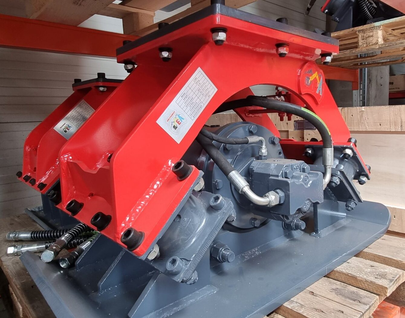 Compactor hidraulic EA C850 pentru excavator 17-23 tone compactor hidraulic EA C500